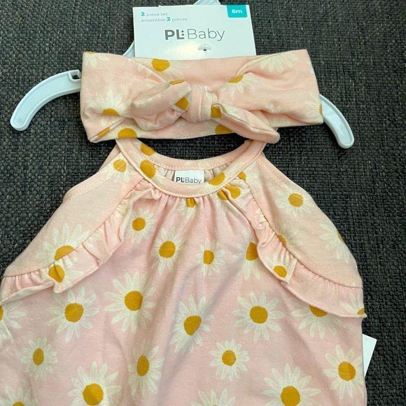 Flowers matching piece - Picture 3 of 4